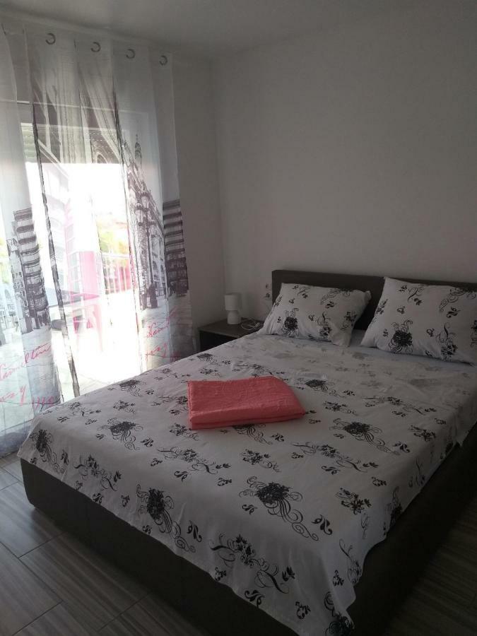 Apartments Bartol Vir Ngoại thất bức ảnh
