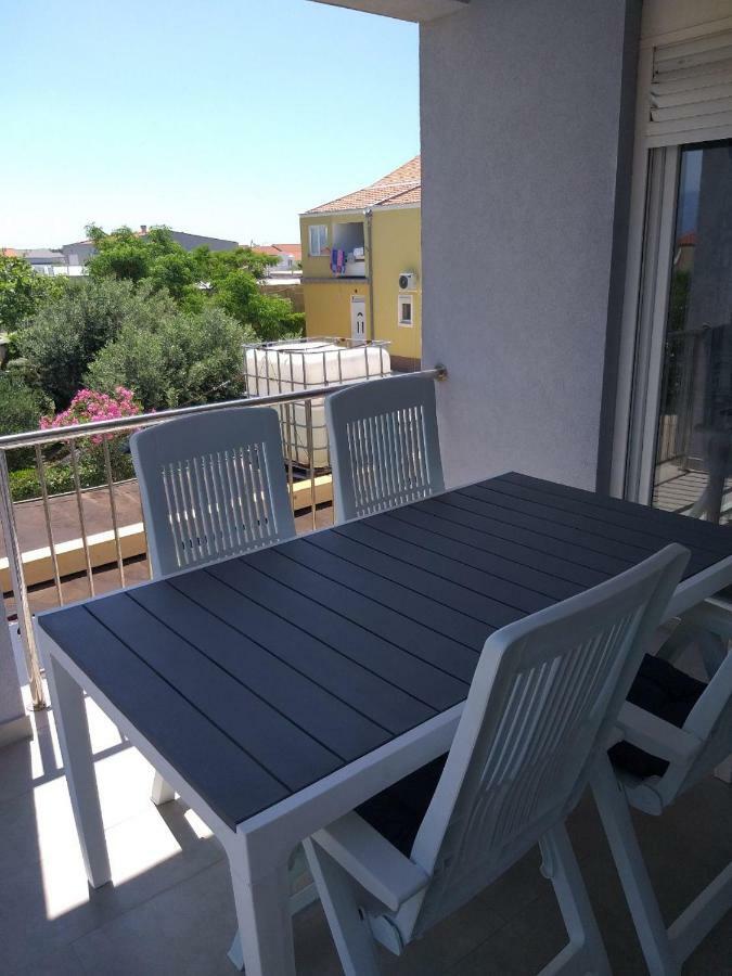 Apartments Bartol Vir Ngoại thất bức ảnh